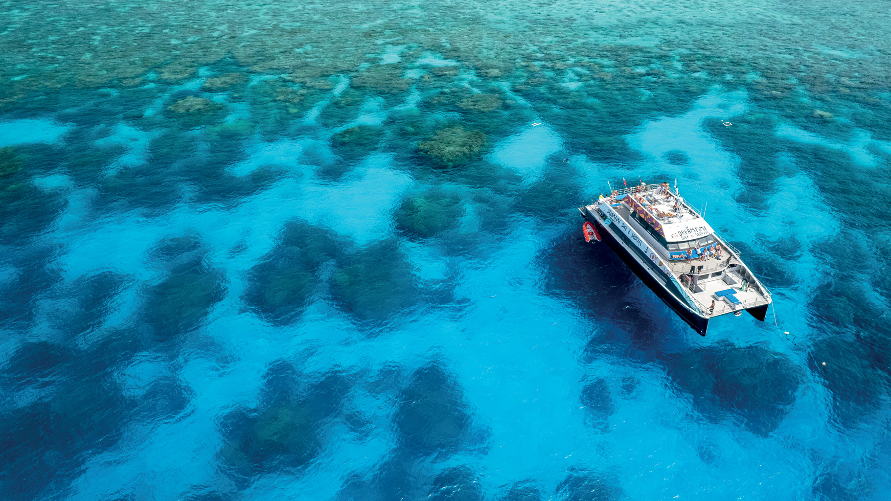 Dreamtime Boat at the reef. Visit the Great Barrier Reef. Cairns Tours.